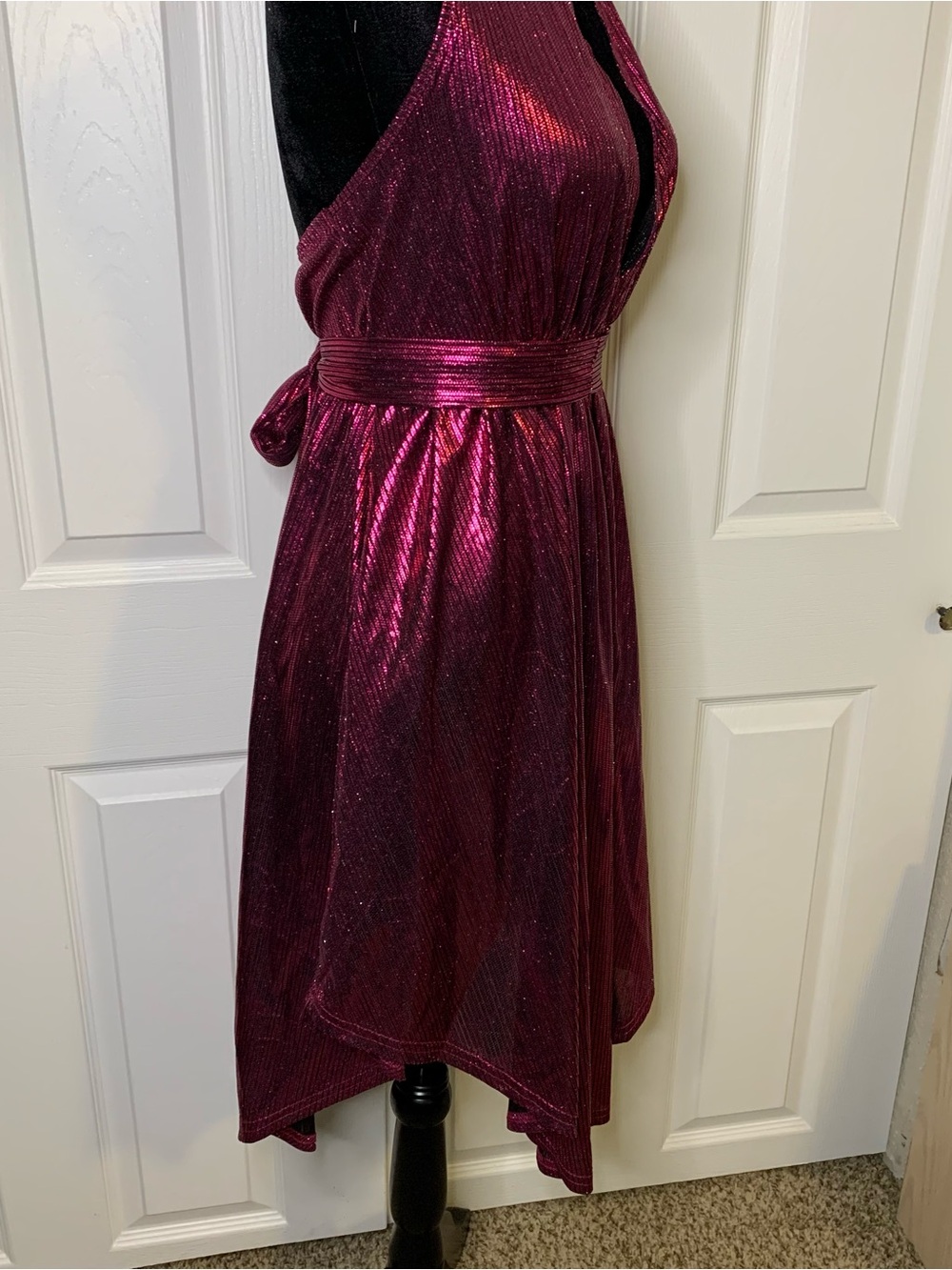 Earo Metallic Deep Raspberry Halter Dress - Picture 3 of 8
